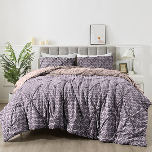 The White Moss Hannah Reversible Print Pinch Pleat AC Comforter With 2 Pillow Cover